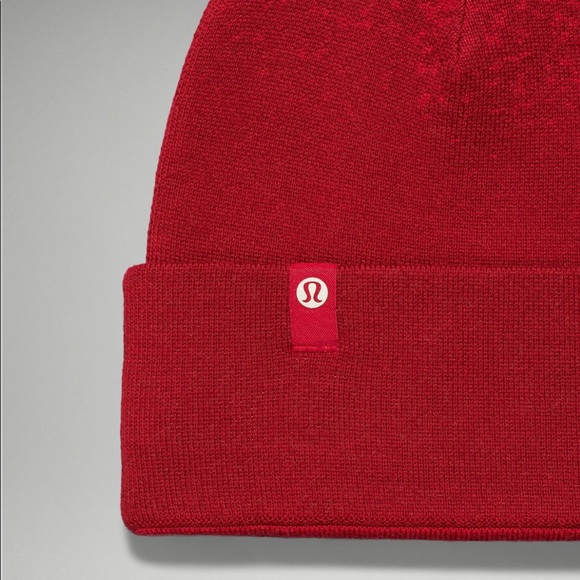 Team Canada Reversible Wool-Blend Beanie - Picture 3 of 7
